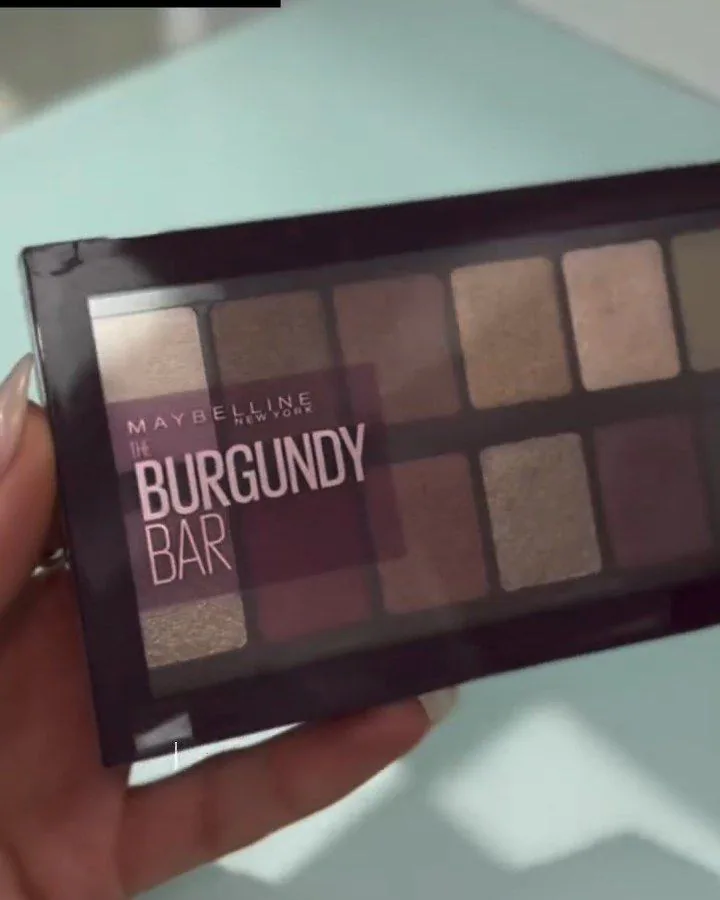 Maybelline New York Paleta The Burgundy Bar